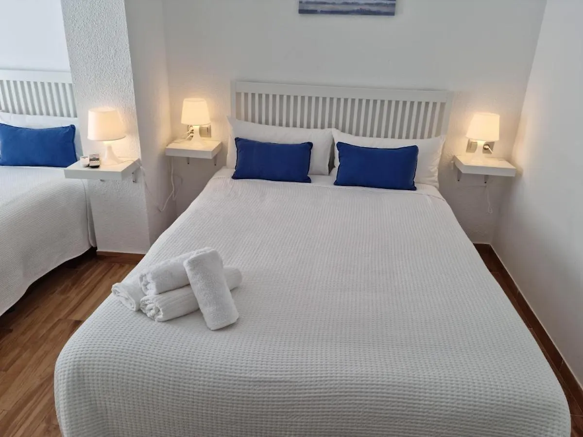 Guest house Hostal Nerjasol