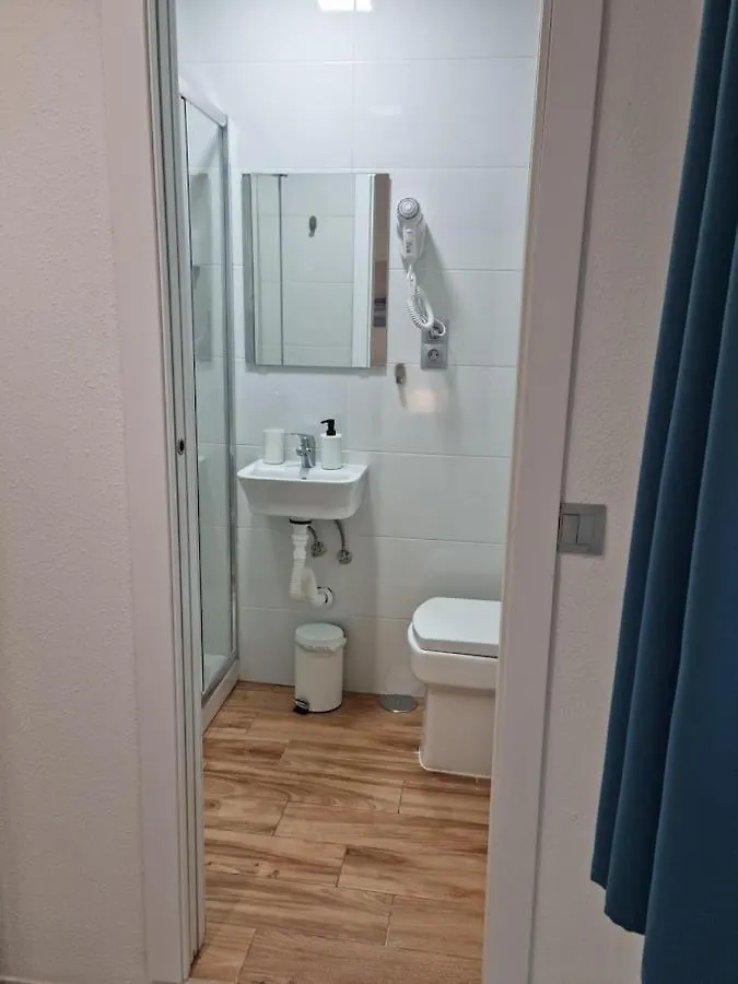 Hostal Nerjasol 2*, Nerja Spain